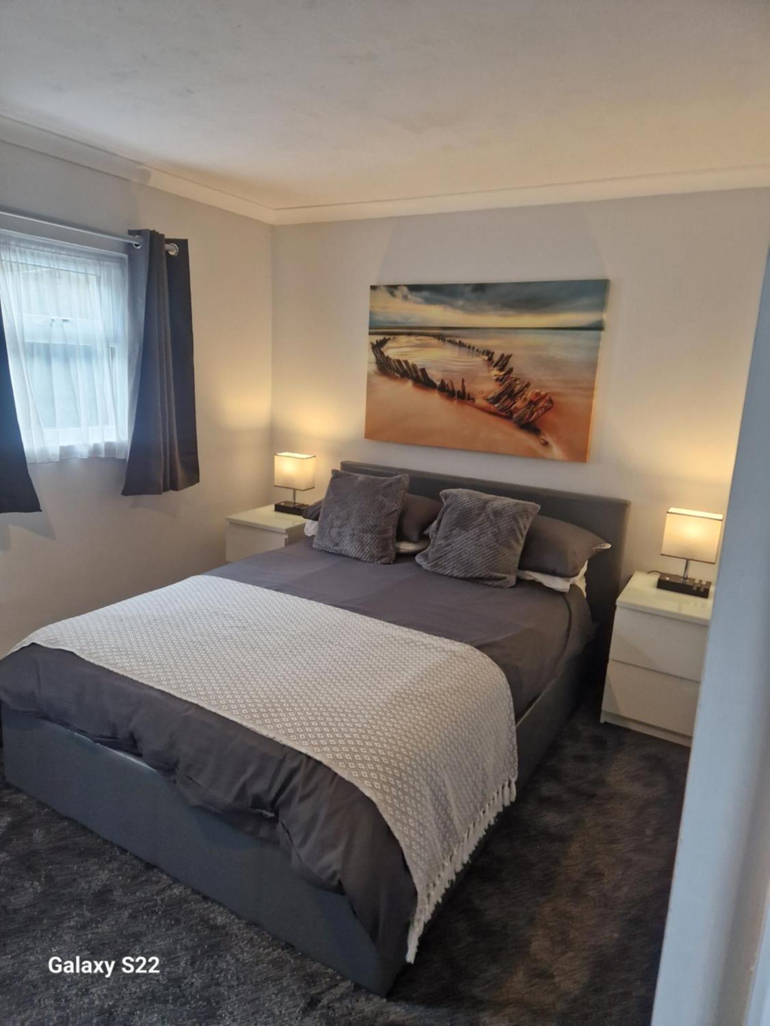 Farne Lodge Бийднъл Екстериор снимка