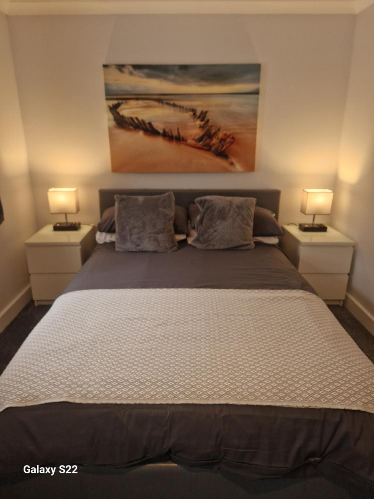 Farne Lodge Бийднъл Екстериор снимка